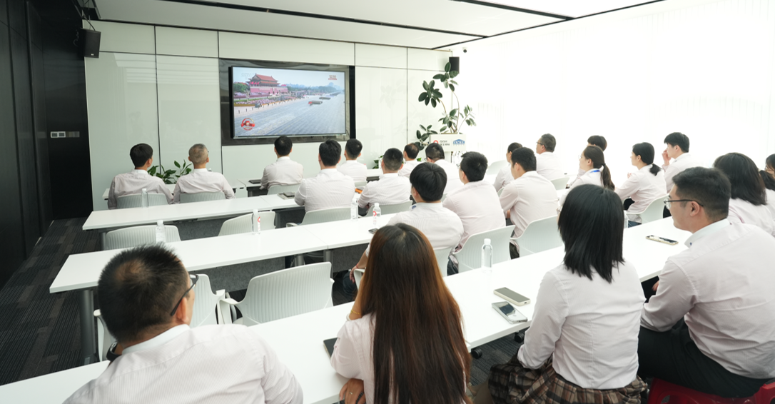 QGM | 애국심을 고취하고 발전을 위한 힘을 모으다